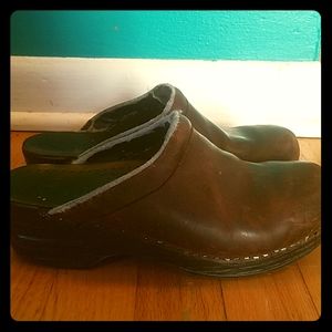Dark brown dansko clogs